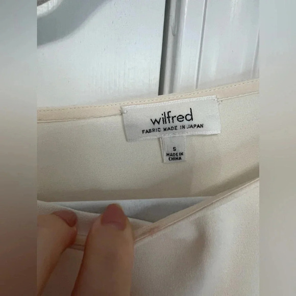 Aritizia Wilfred Top - Picture 2 of 4